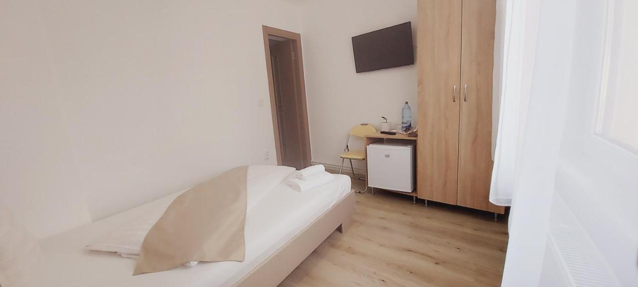 Lindenhaus Hotel Sibiu Buitenkant foto