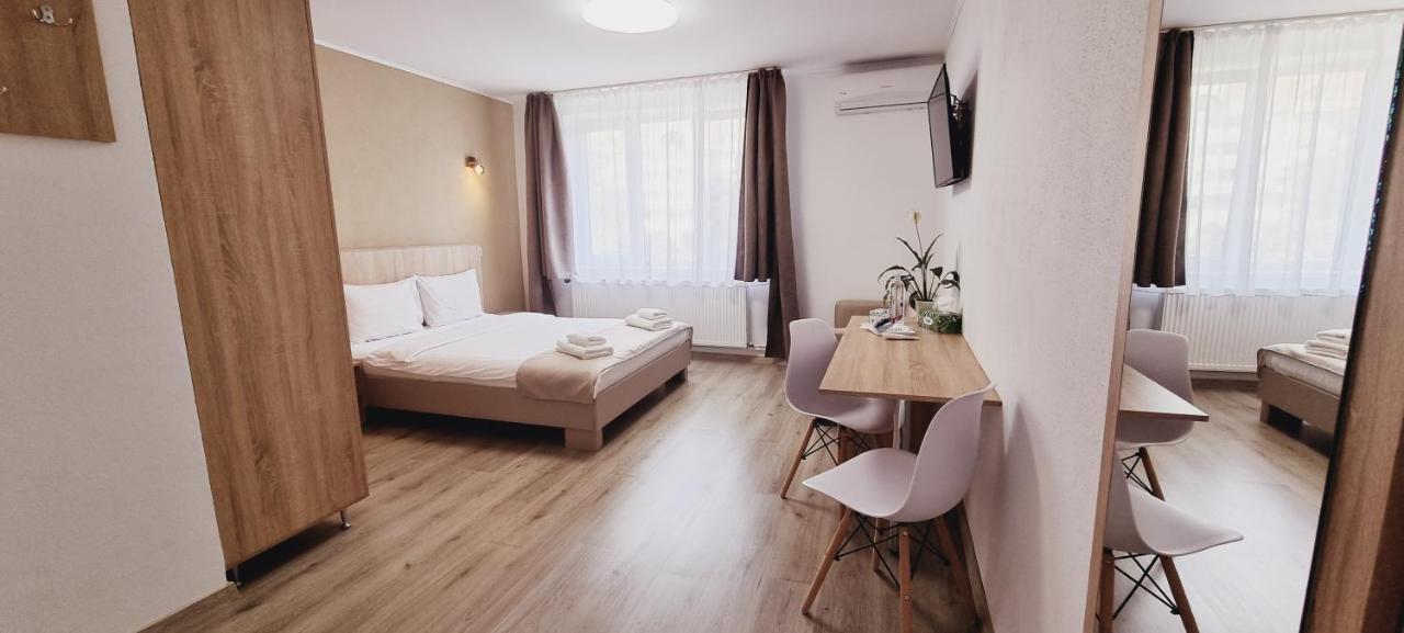 Lindenhaus Hotel Sibiu Buitenkant foto