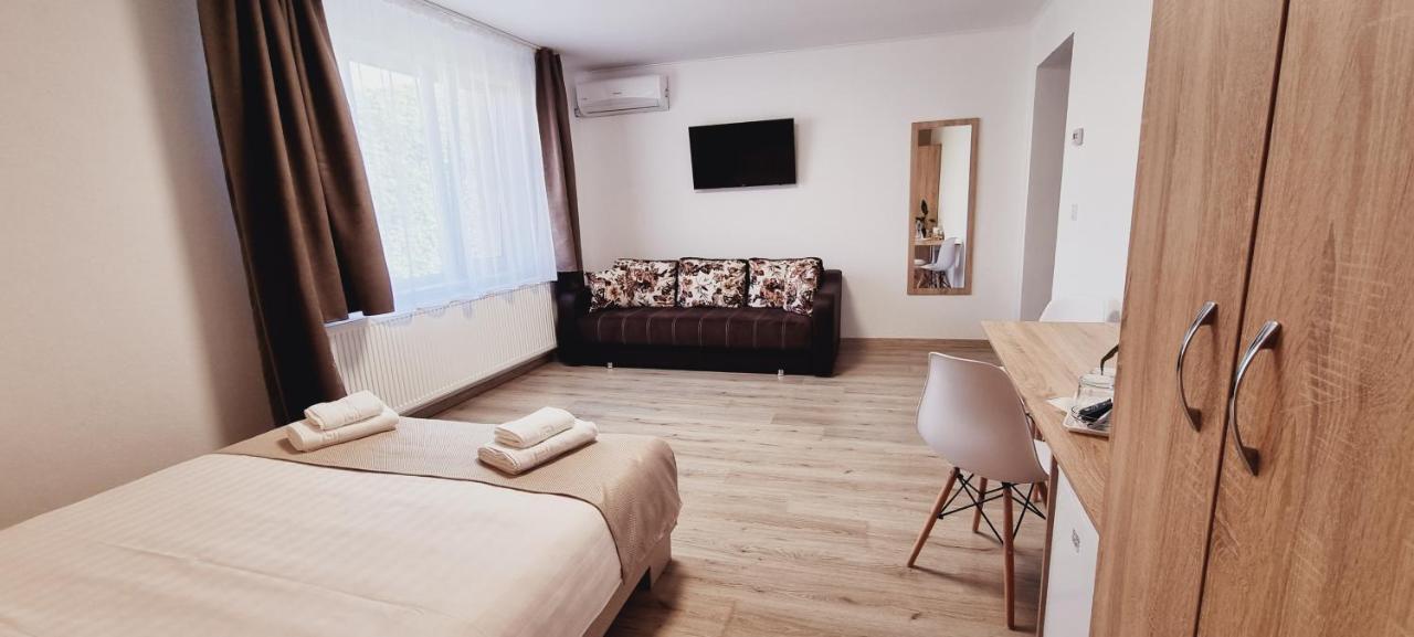 Lindenhaus Hotel Sibiu Buitenkant foto