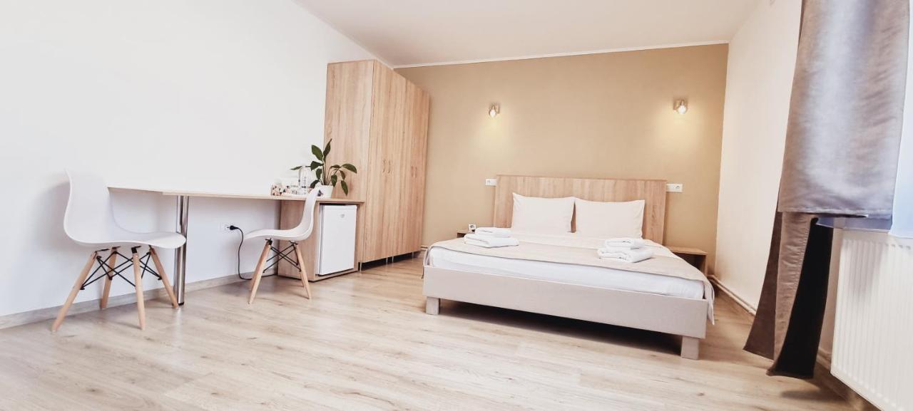 Lindenhaus Hotel Sibiu Buitenkant foto