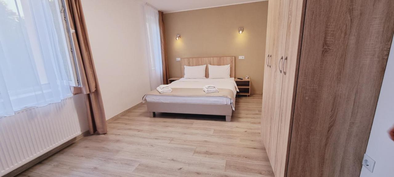 Lindenhaus Hotel Sibiu Buitenkant foto